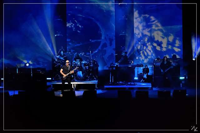NIK_2720 Joe Satriani 17-09-2015 (Zz) (p).jpg